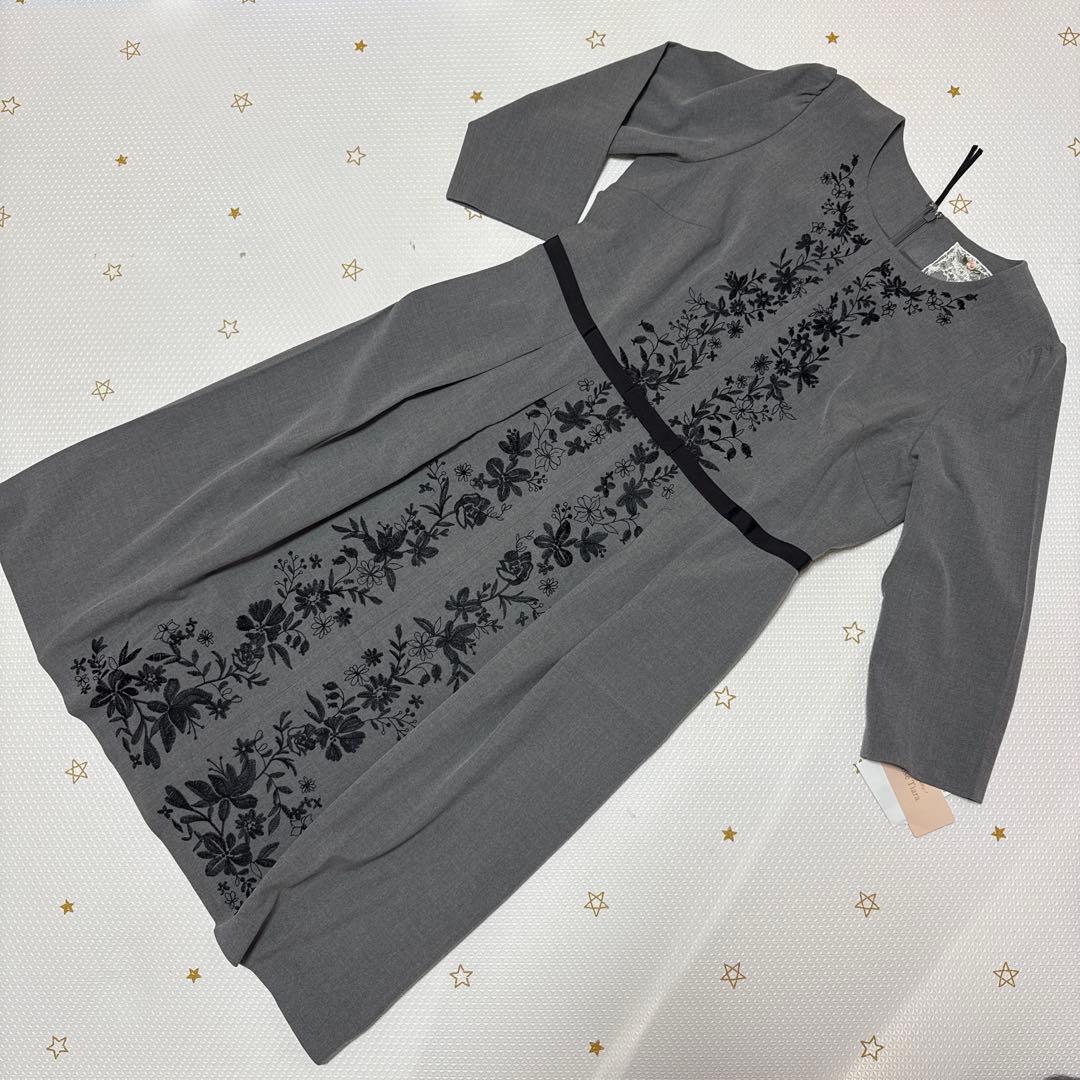 ローズティアラ 刺繍ワンピース　42