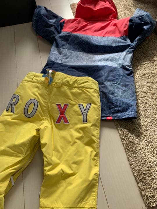 スノボウエアロキシー上下ウインタースポーツ