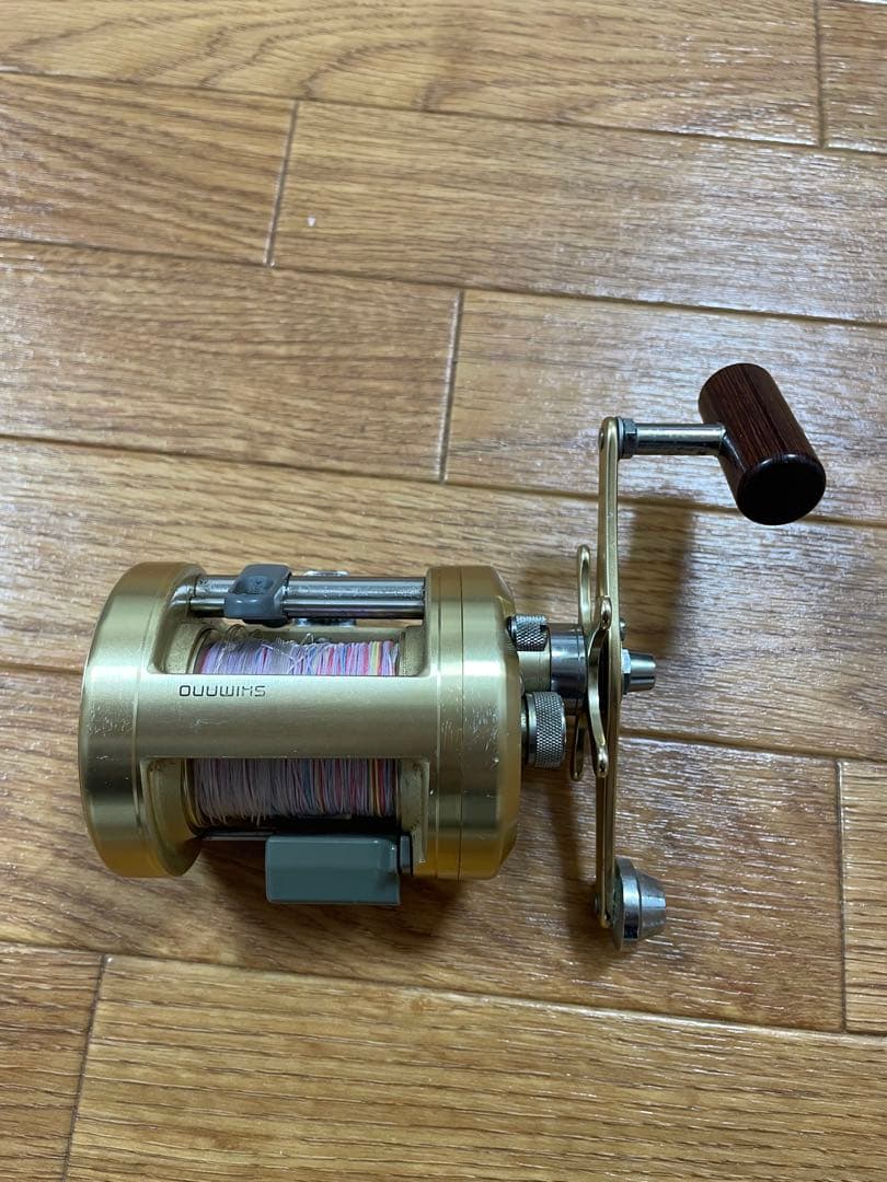 シマノ カルカッタ 小船1000 ベイトリール 両軸