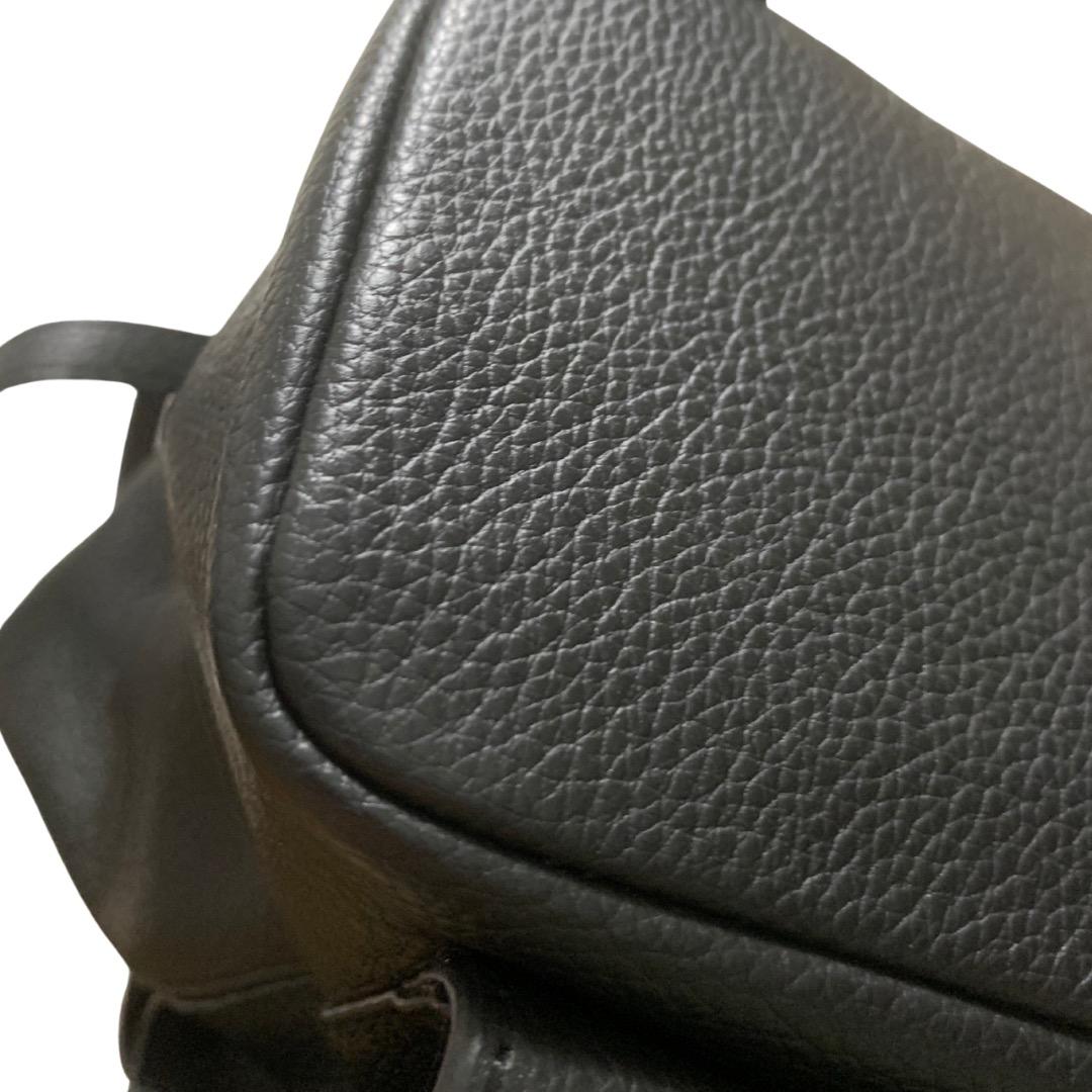 【極美品】FURLA 黒 レザー リュックサック バッグ