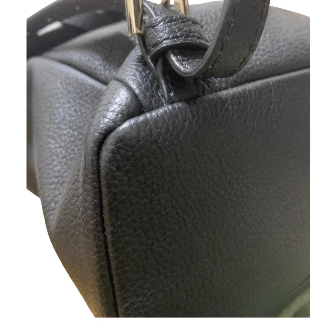 【極美品】FURLA 黒 レザー リュックサック バッグ