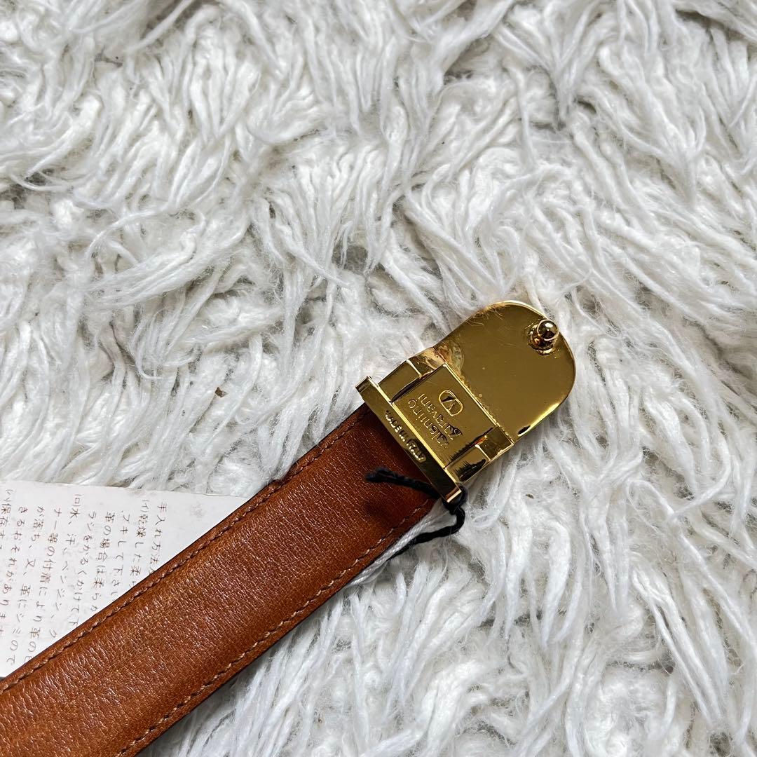 n*p様 美品　VALENTINO GARAVANI　Vロゴ　レザー　ブラック