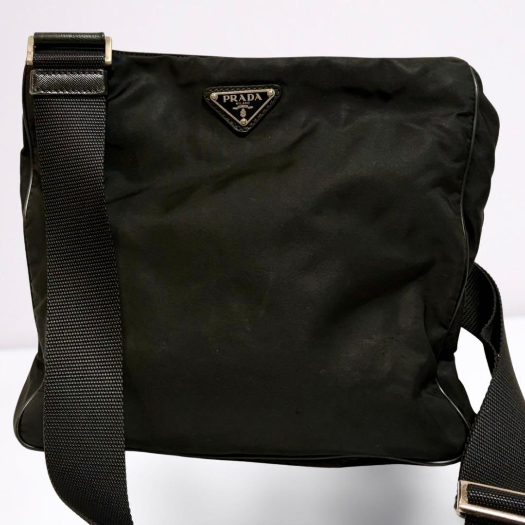 【正規品】プラダ PRADA ショルダーバッグ ナイロン 三角ロゴ 黒 男女兼用