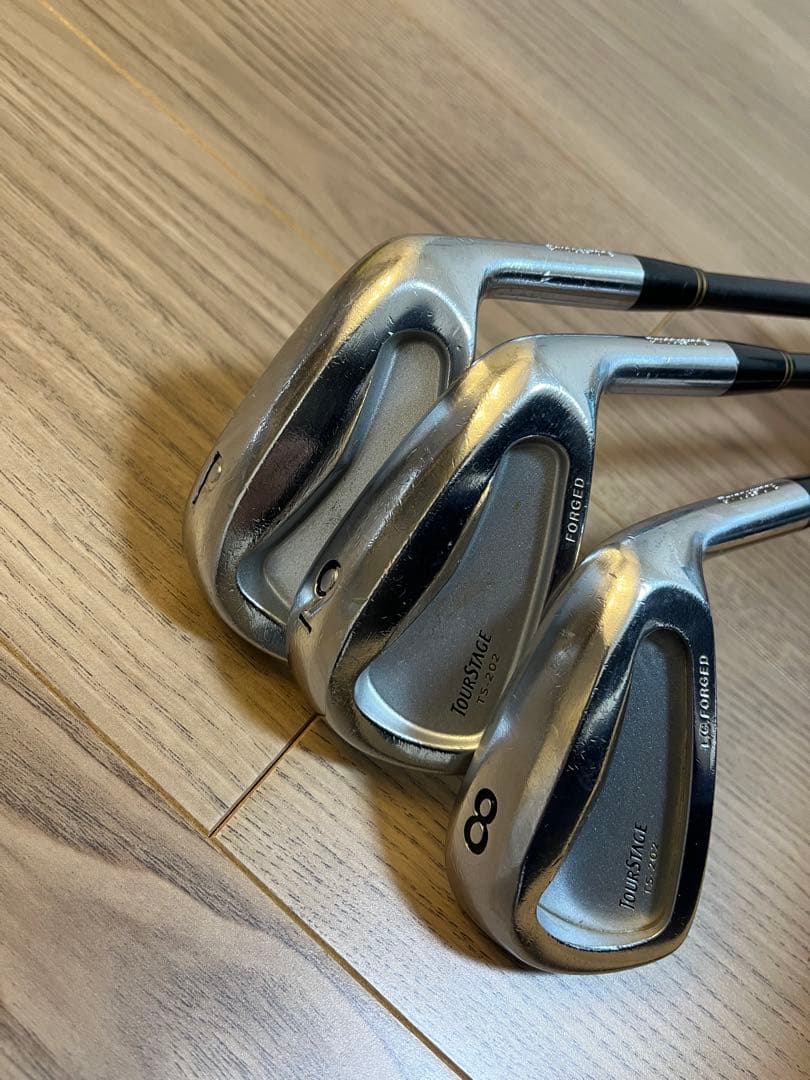 ※断捨離中^_−☆【バッグ付き】ゴルフクラブアイアンセット