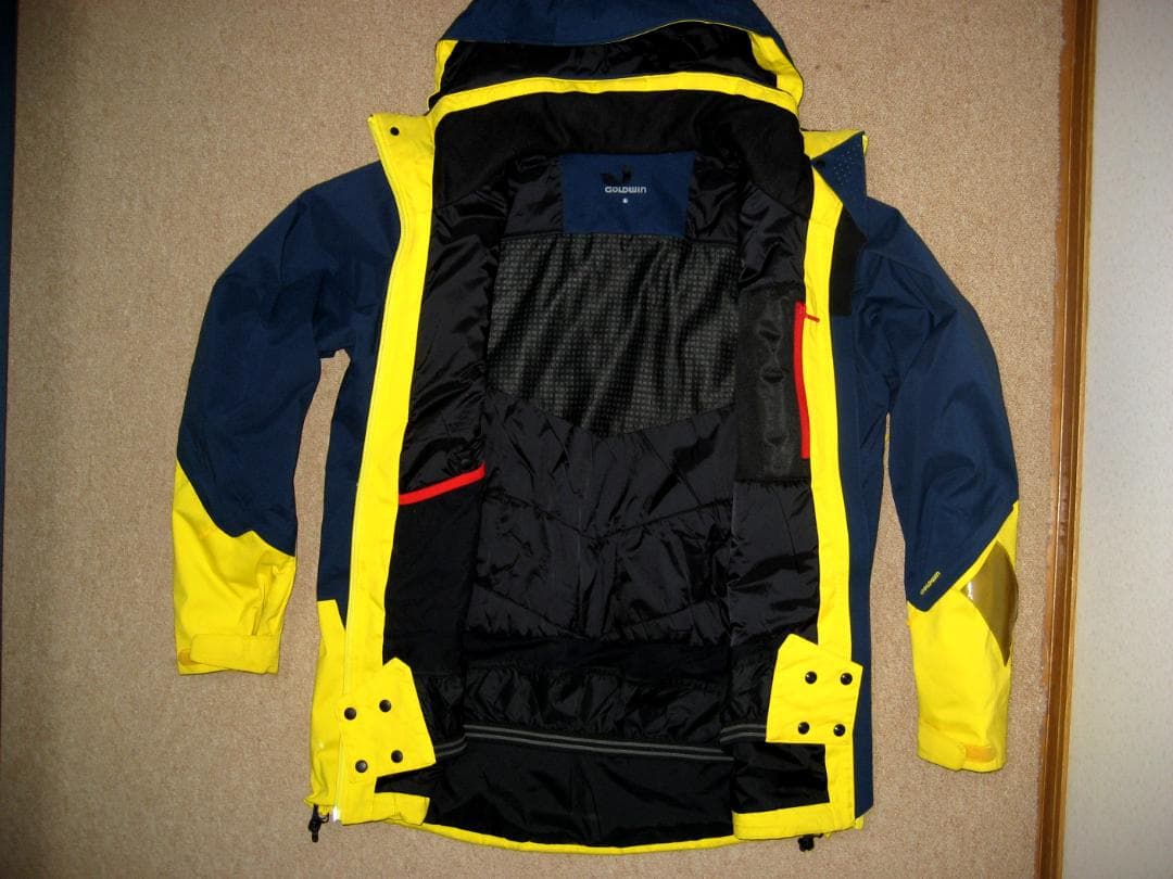 ゴールドウィン 高機能ウェア 上下Lサイズセット　デカロゴ