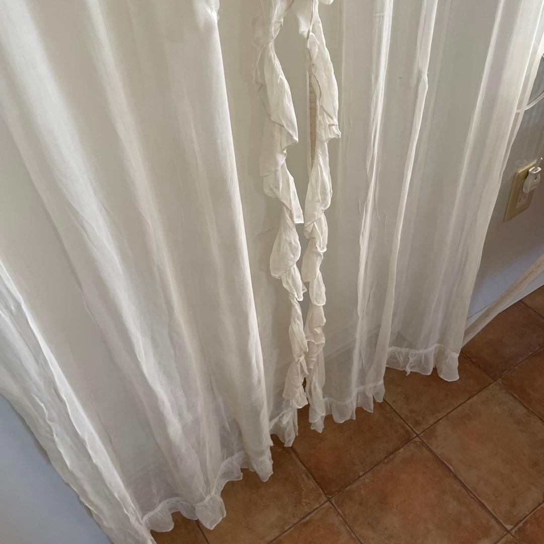 フランスアンティーク　フランスの玄関ドア　エクリュ アンティークレース　カーテン