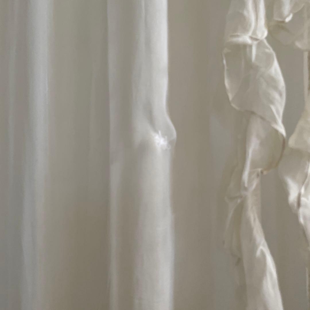 フランスアンティーク　フランスの玄関ドア　エクリュ アンティークレース　カーテン