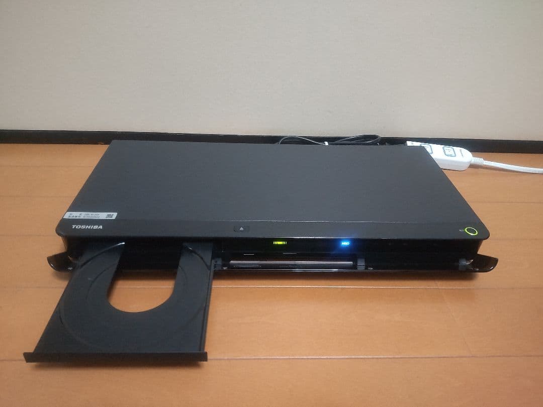 東芝　REGZA　DBR―W1009 1TB→3TB プチメンテ済み
