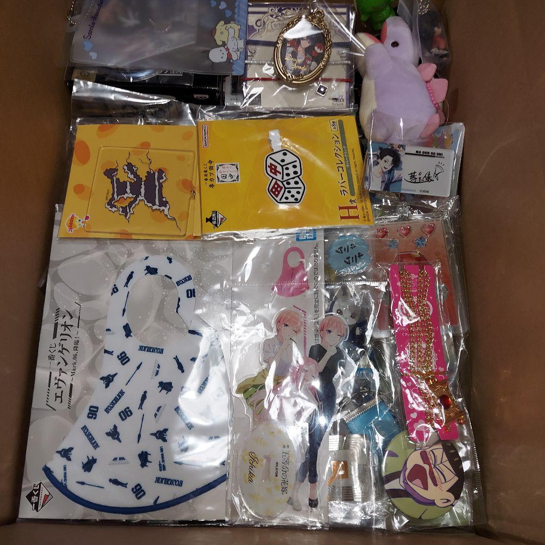 キャラクター アニメ グッズ 雑貨 紙類 大量 まとめ売り - メルカリ