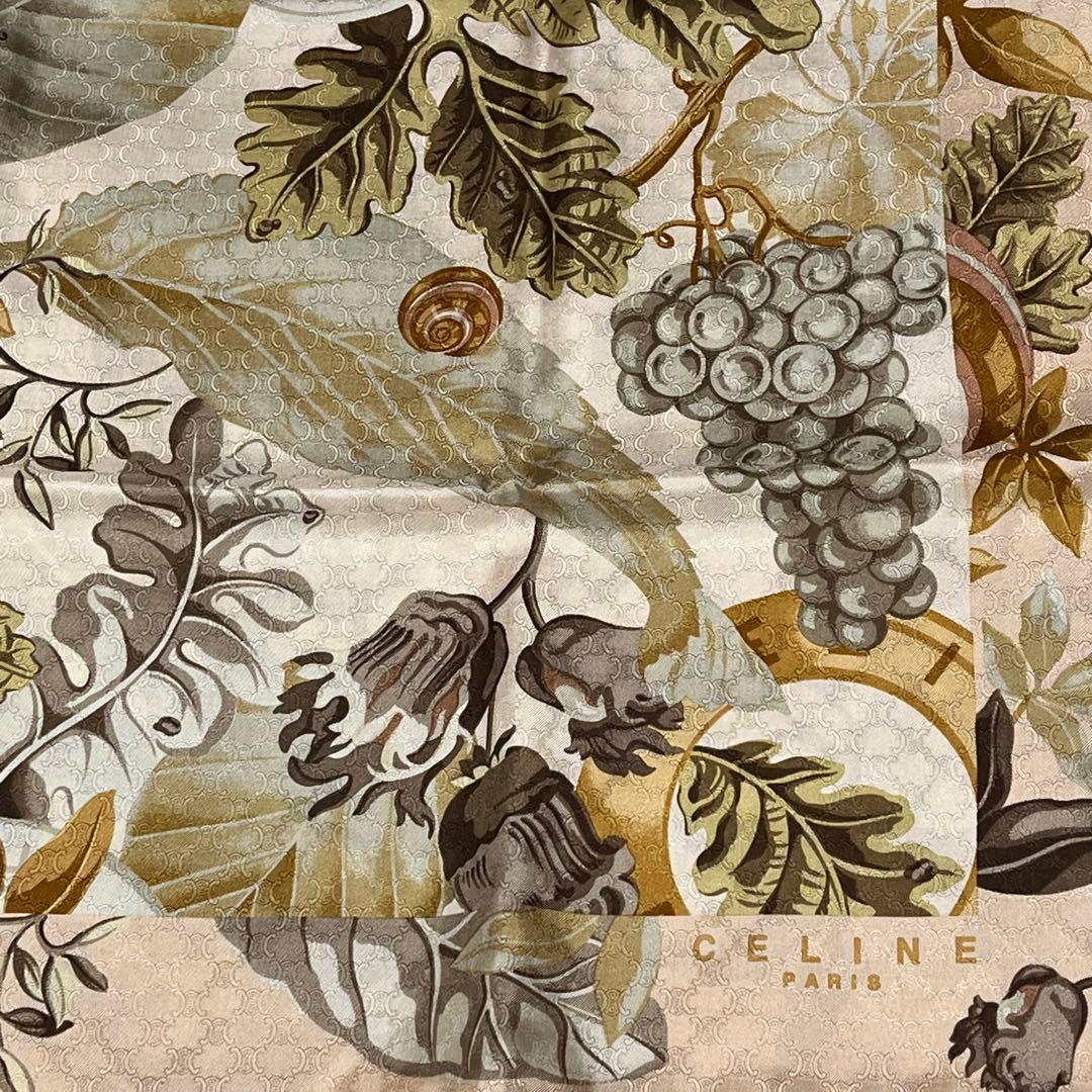 未使用CELINE セリーヌ シルク大判スカーフ