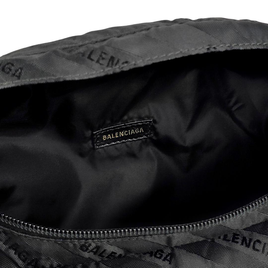 美品 バレンシアガ BALENCIAGA スリングバッグ ボディバッグ ブラック