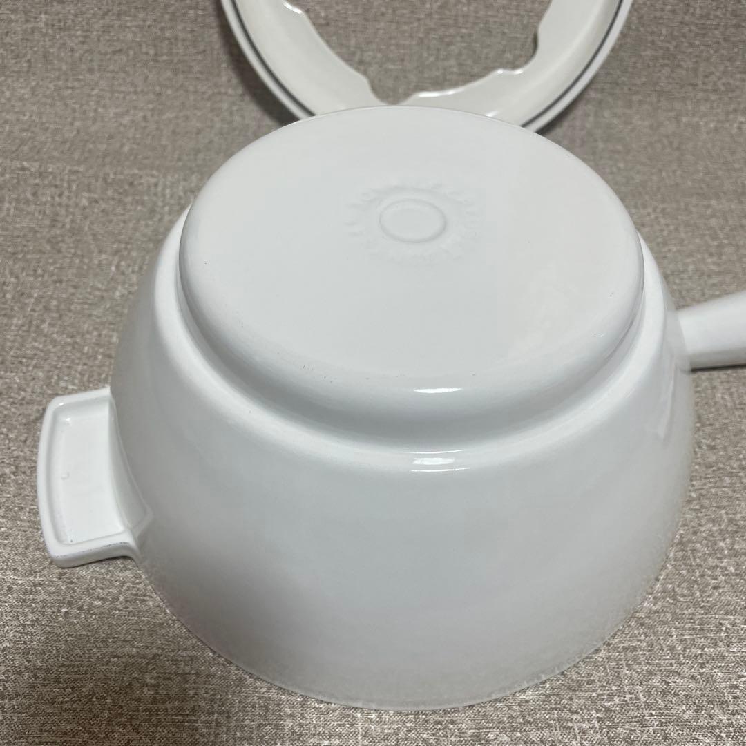 《美品》ルクルーゼ ウィンザーポット 片手鍋 白