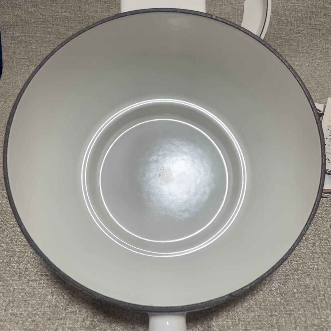 《美品》ルクルーゼ ウィンザーポット 片手鍋 白