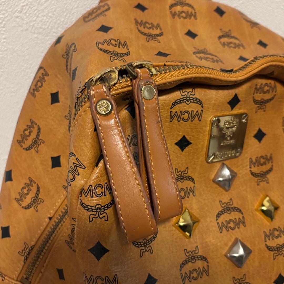 【訳あり】MCM リュック ラージサイズ VISTOS スタッズ付き ブラウン