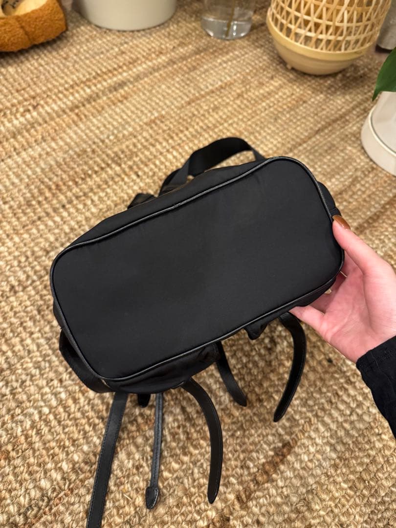 PRADA ブラックナイロンバックパック