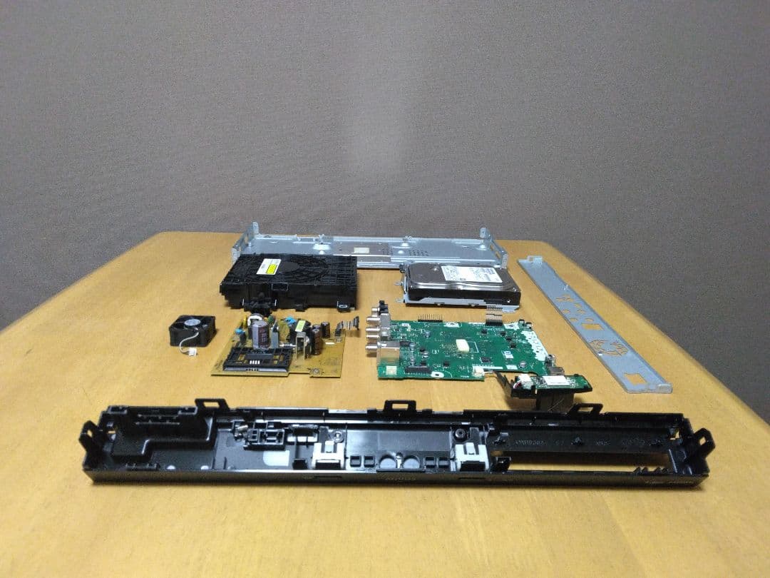 SHARP ブルーレイレコーダー　 BDーNW1000 保証付き　2番組同時録画