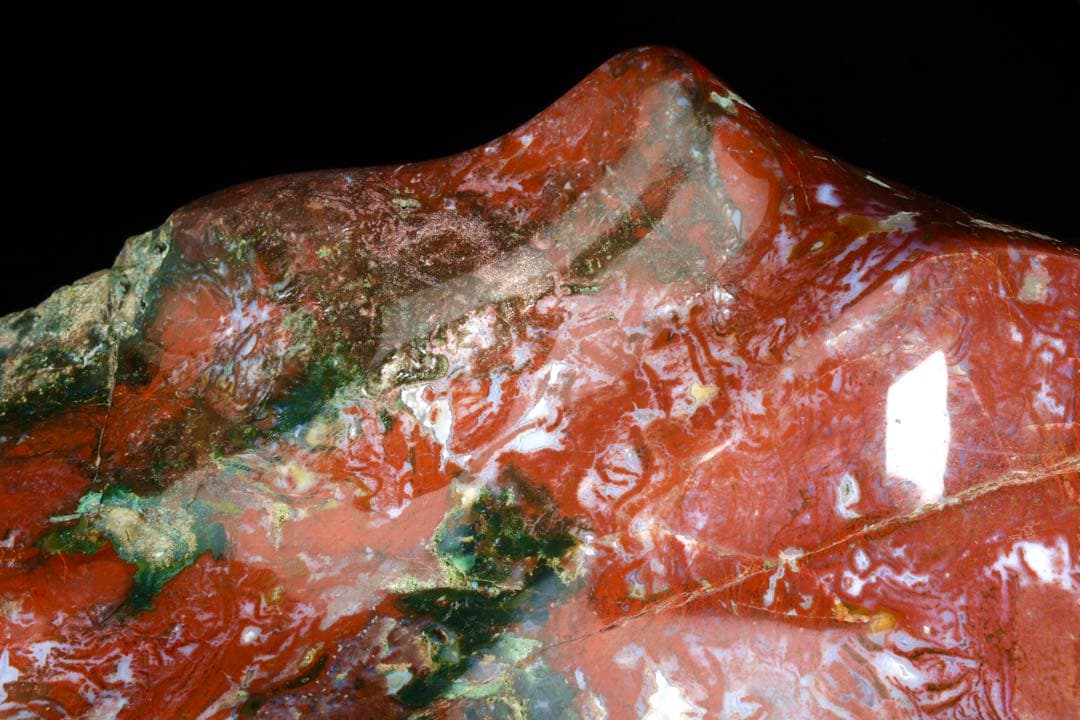 越*ニ様 【希少・美石】佐渡 五色石 水石 原石 鑑賞石 台座付 44.6kg