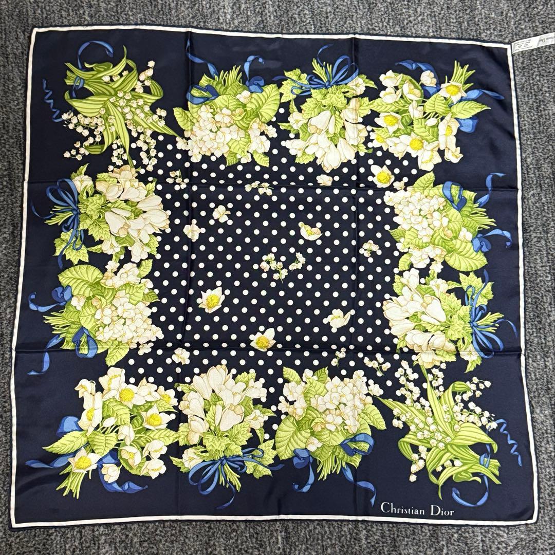 Christian Dior 花柄シルクスカーフ