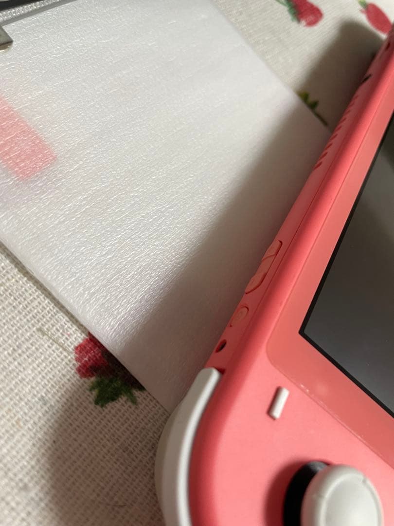 Nintendo Switch Lite Coral 本体　純正ケース