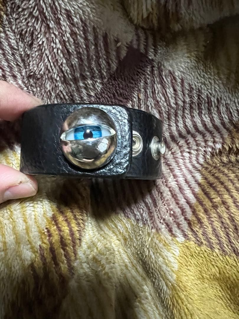 UNDERCOVER 義眼サードアイブレスバングル