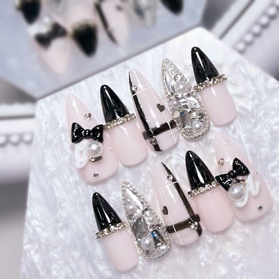 ネイルチップ 量産型 チェック柄 黒 リボン ハート ワンホン シンプル