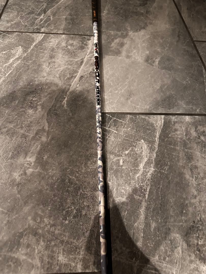 REVE ブレイクアウト 白カモ 希少 テーラーメイド 45.5 Z1