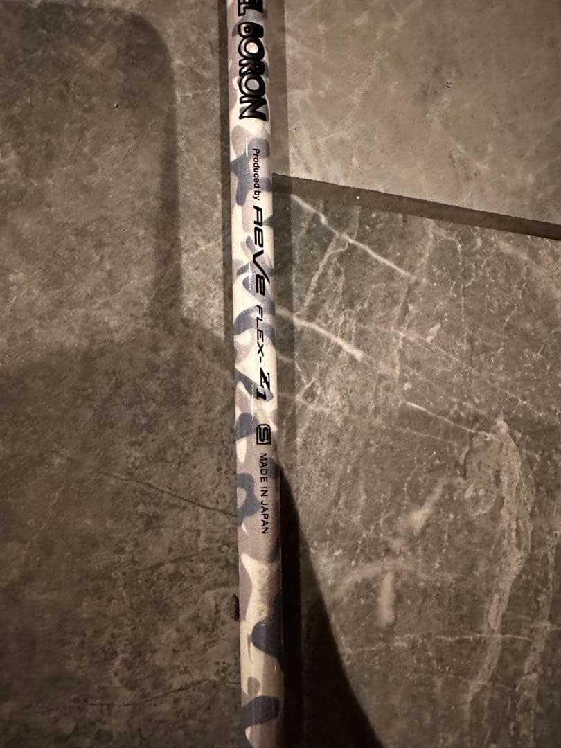 REVE ブレイクアウト 白カモ 希少 テーラーメイド 45.5 Z1