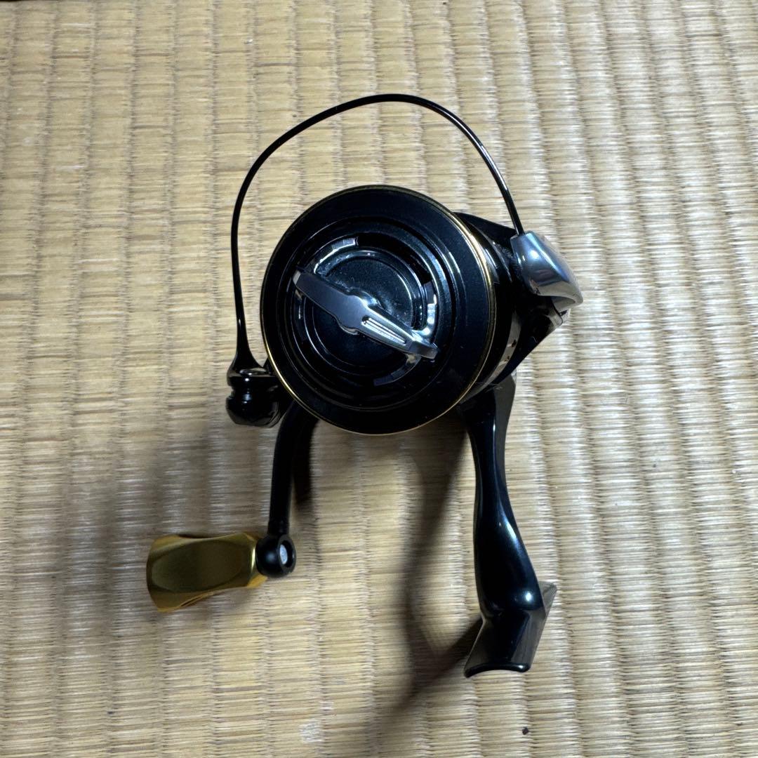 リール Shimano Vanquish 2500HGS