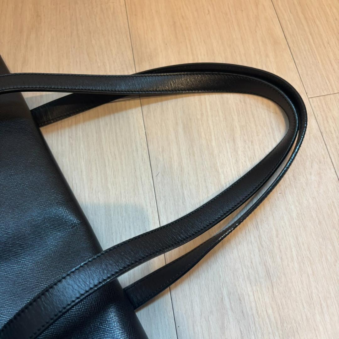 バーバリー　ハンドバック　ビジネスバック　サフィアーノレザー　ブラック