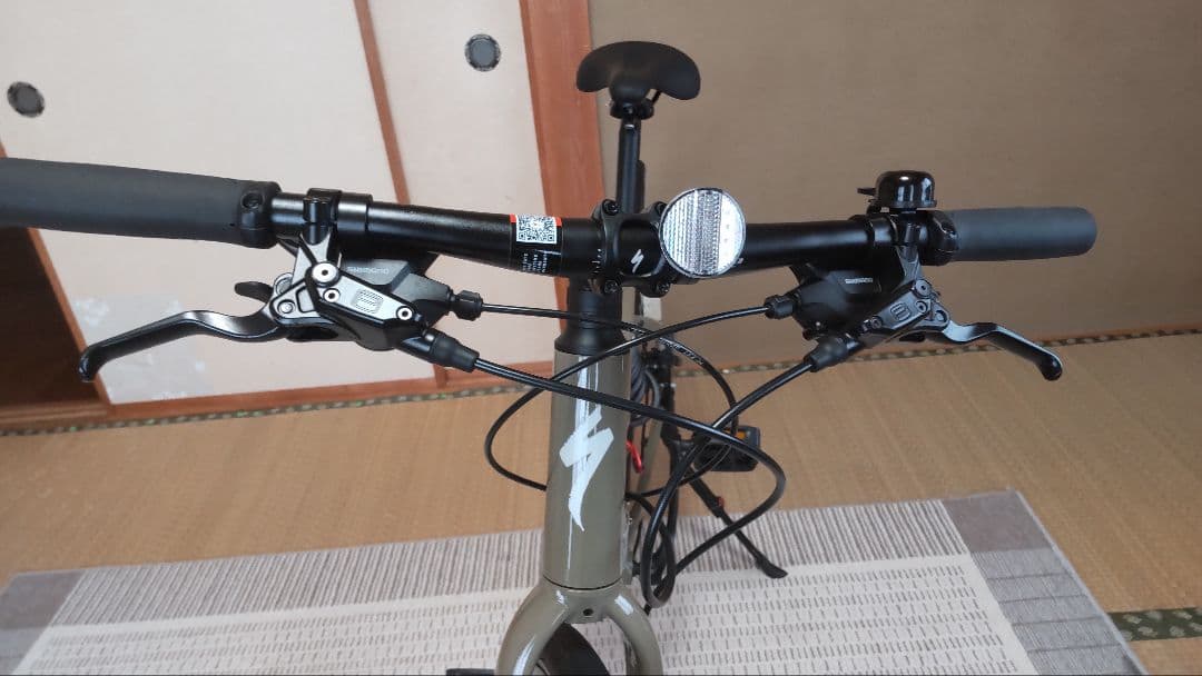 【美品】SPECIALIZED クロスバイク SIRRUS たっちゃんさん