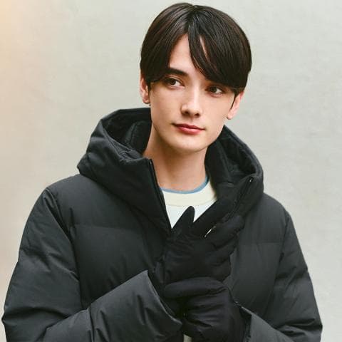 UNIQLO ❤️ ユニクロ シームレスダウンパーカ 黒 サイズ L 美品