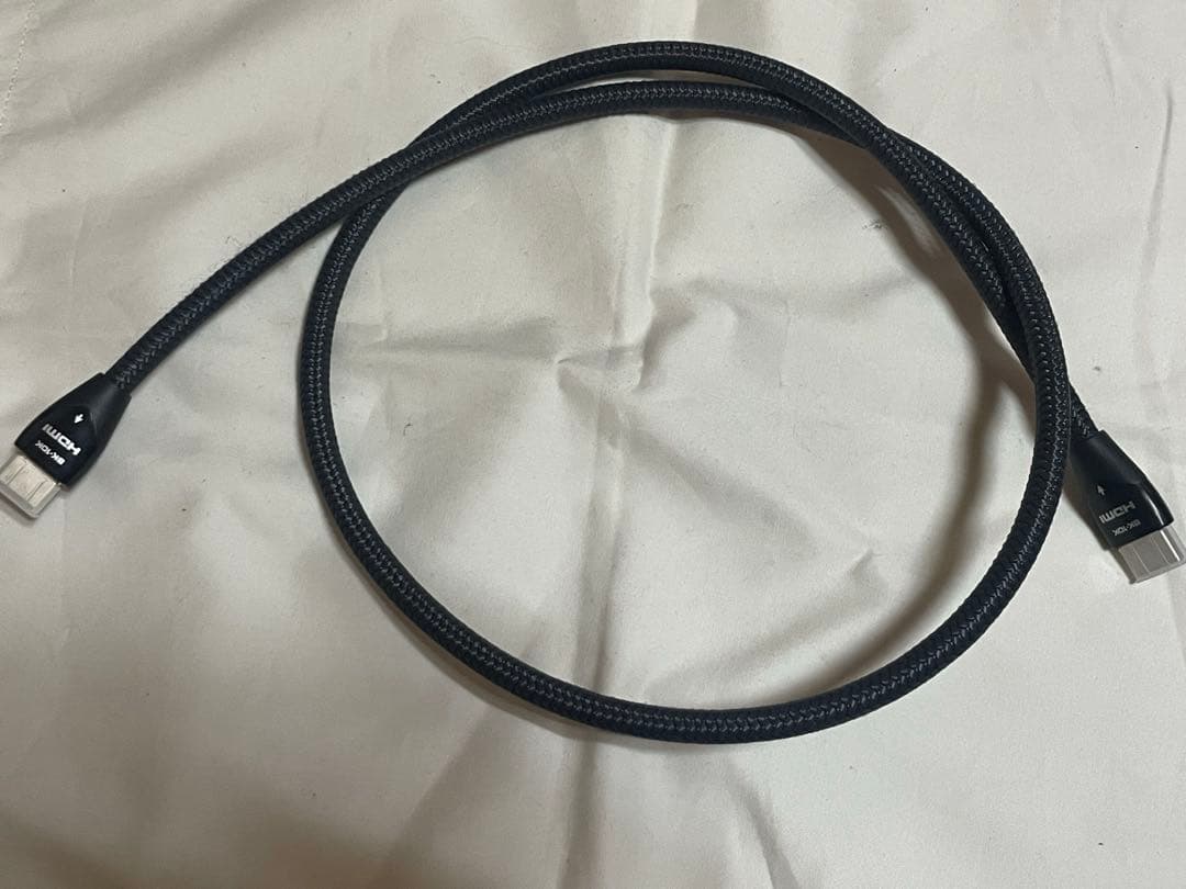 オーディオクエスト Carbon48HDMIケーブル1m中古美品 PS5などに - メルカリ