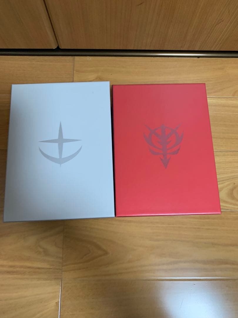 美品　機動戦士ガンダム、Z、Z Z、逆襲のシャア他DVD48本セット