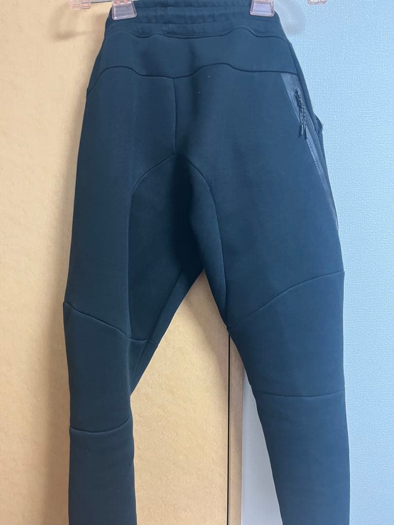 Nike テックフリース　ジョーカーパンツ