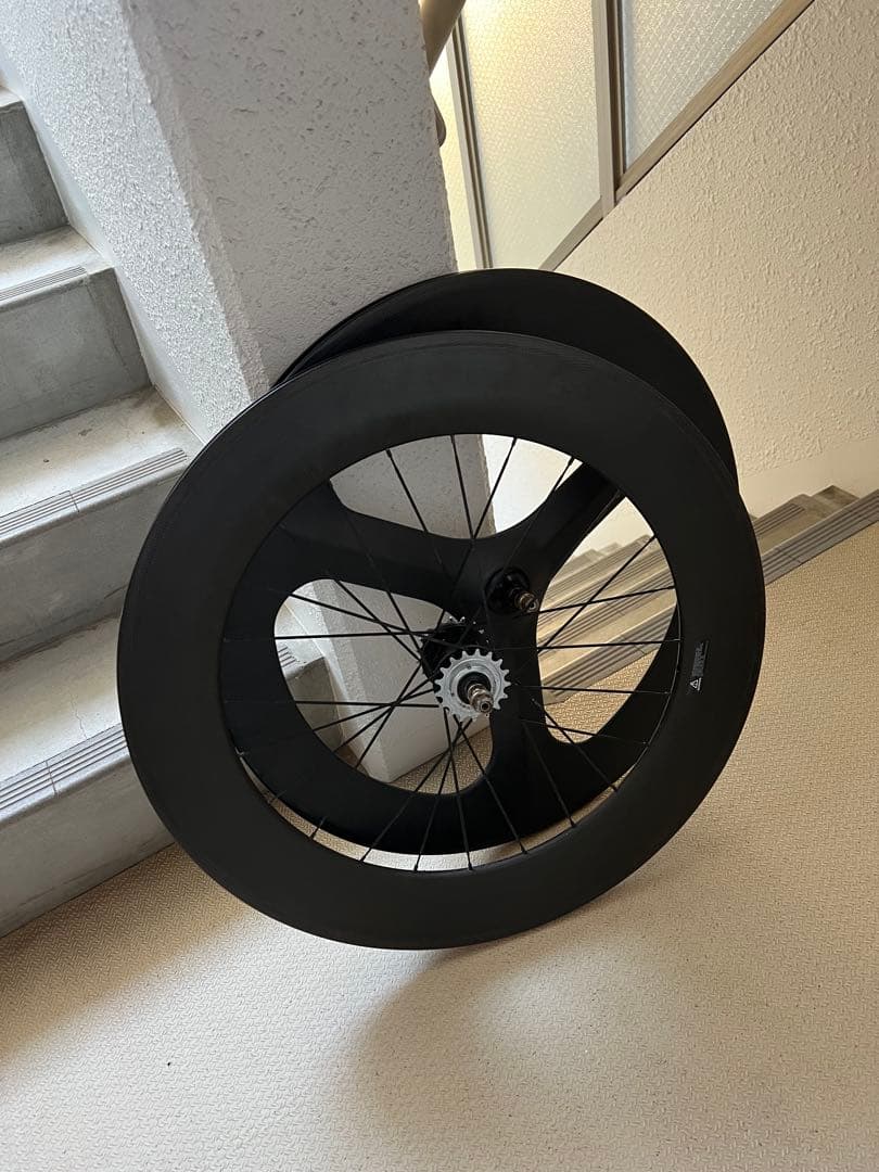 ピストバイク カーボンホイールセット ディープリム（フリーギア付き）