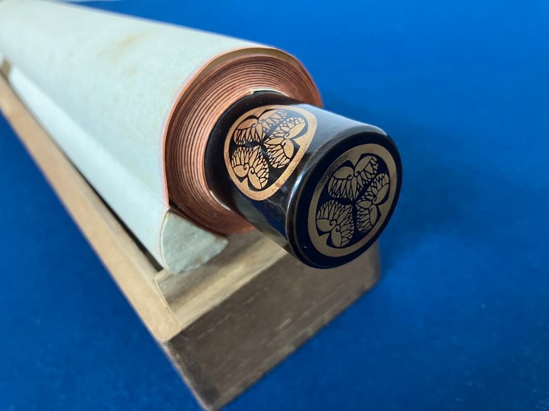 三条実美【識：川上操六】書　絹本　掛軸　識箱（三つ葉葵）葵紋