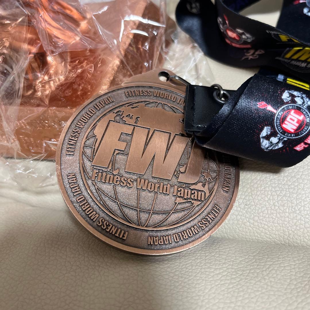 NPC WORLD WIDE ×FWJ トロフィー - メルカリ