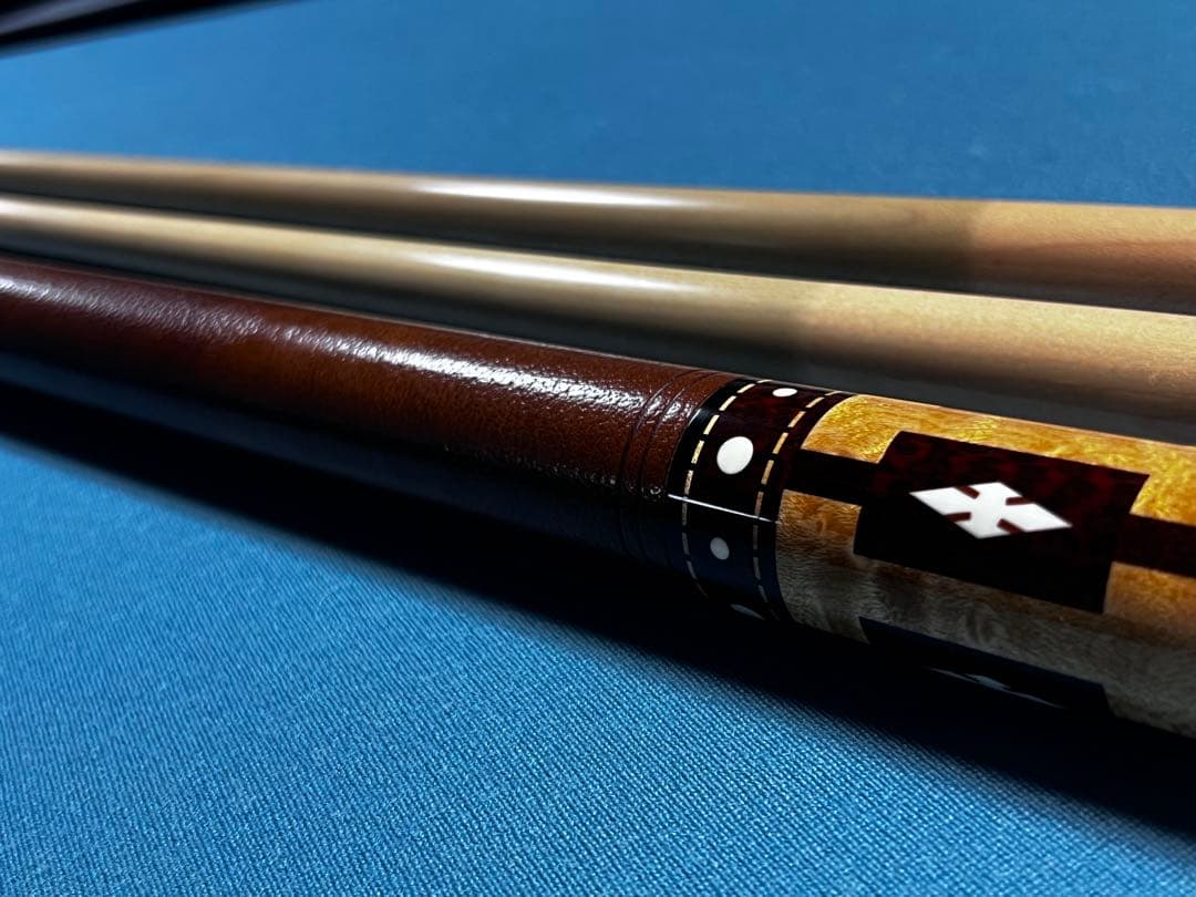 ビリヤードキュー Gina スネークウッド8剣 ビリヤードキュー Gina