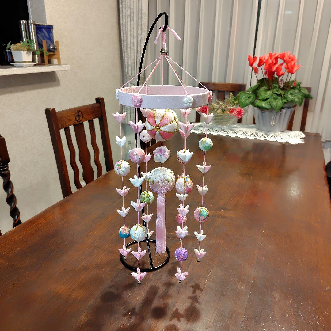 ちりめん細工 お花とまりの下げ飾り ピンク (小) - メルカリ