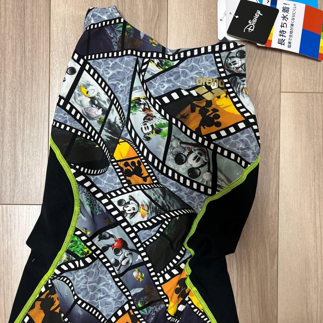 新品未使用　arena ミッキー映画フィルムデザイン スポーツ水着