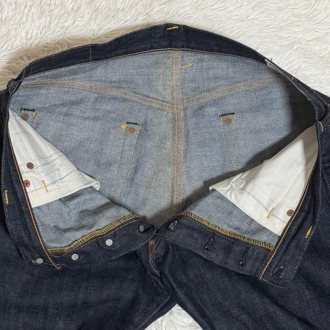 超美品　EVISU　ジーパン　黒ペイントカモメ　Ｖステッチ　赤耳　ボタンフライ