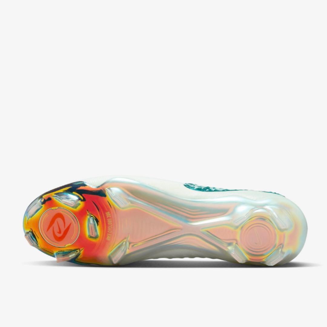 定価30,800円 ナイキ ファントム GX エリート FG 24.0cm