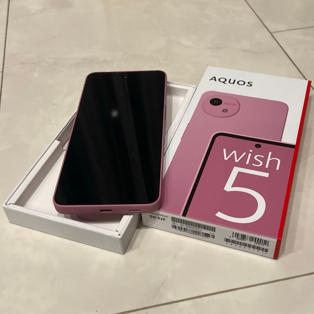 AQUOS wish 5 ピンク 本体とケース付き - メルカリ