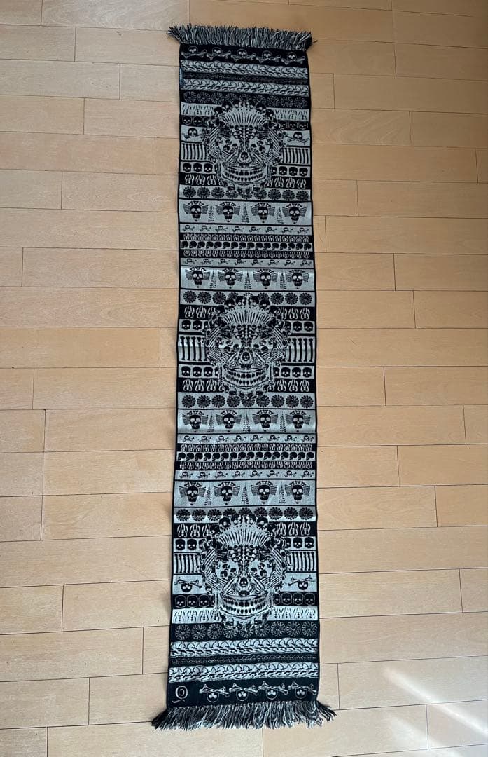 未使用品)ALEXANDER McQUEEN スカルデザイン マフラー