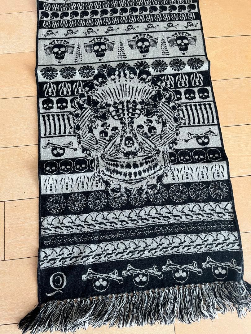 未使用品)ALEXANDER McQUEEN スカルデザイン マフラー