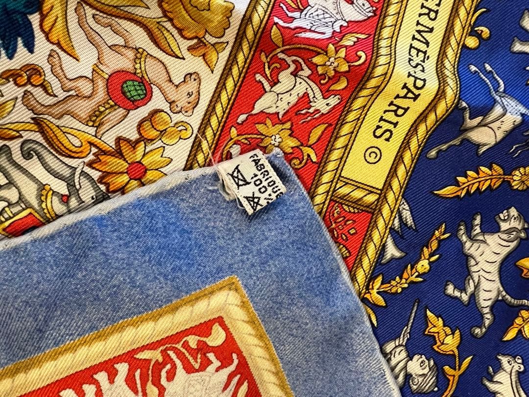 【週末お値引き】　エルメススカーフ　カレ