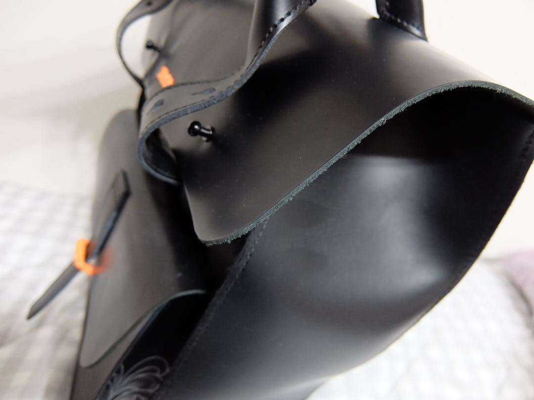 Dr. Martens ブラック リュック