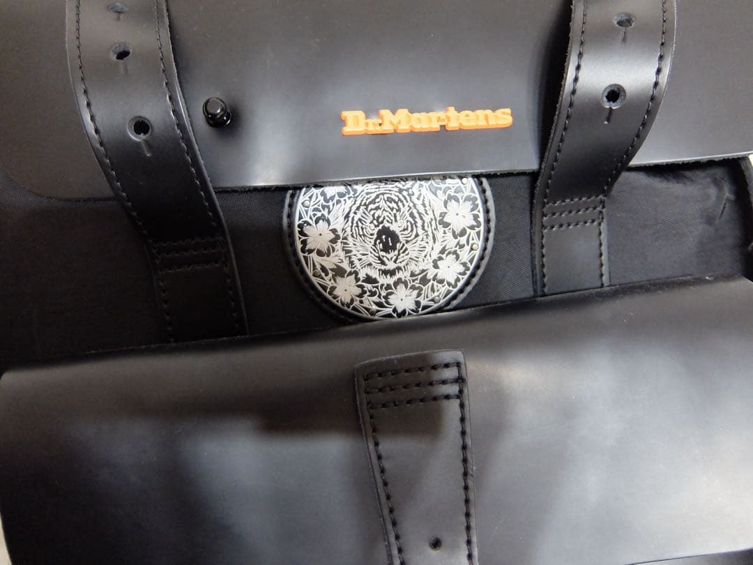 Dr. Martens ブラック リュック