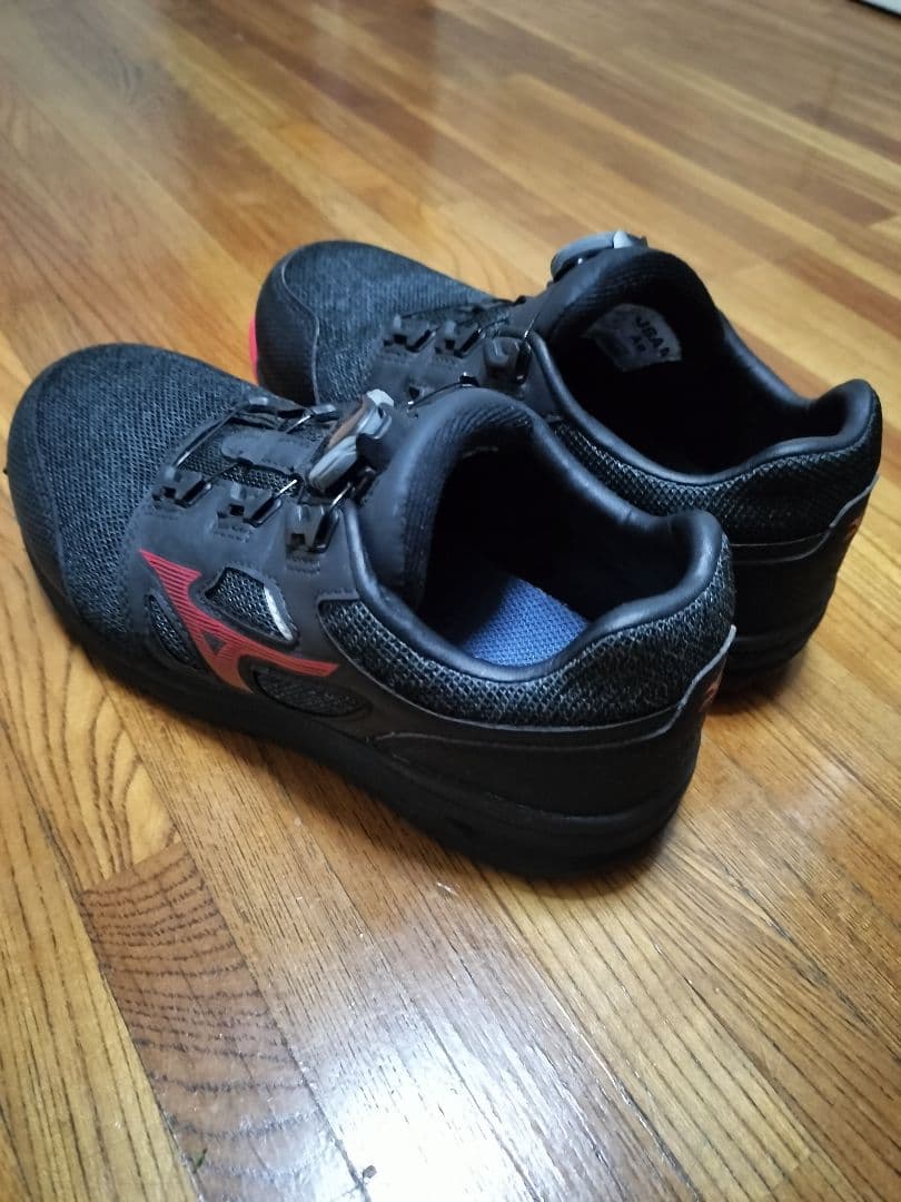 Mizuno BOAシステム安全靴 ブラック/レッド 23.0cm