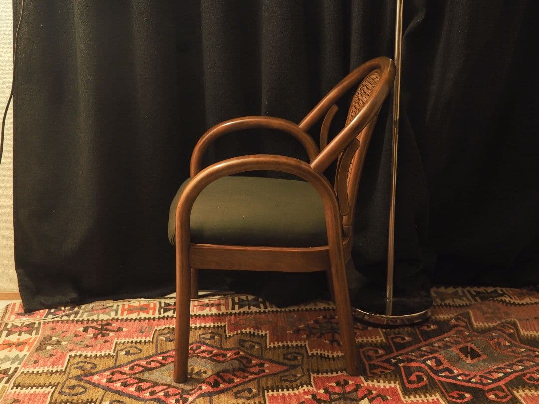 【値引中】“karimoku”アームラタンチェアA